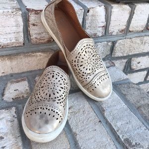 Kaari Blue Slip On Shoes